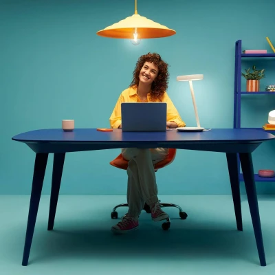 Abbildung von WiZ smart bureaulamp alle tinten wit licht