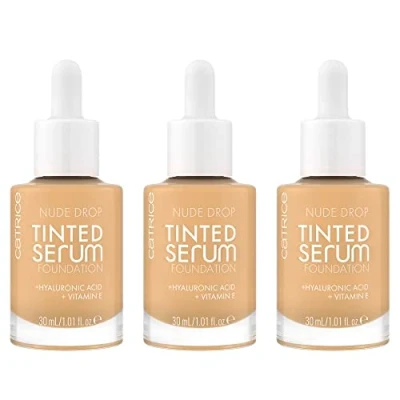 Abbildung von Catrice Nude Drop Tinted Serum Foundation, Nr. 020W, Nude, langanhaltend, mattierend, natürlich, für sensible Haut, vegan, ölfrei, ohne Parfüm, Alkohol, 3er Pack (3x30ml)