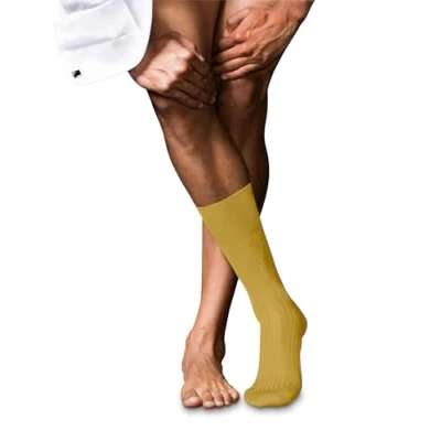 Abbildung von FALKE Herren No. 10 M SO Pure Fil d&#039;Écosse Baumwolle einfarbig 1 Paar Socken, Geel (Nugget 1222), 39 40