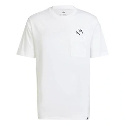 Abbildung von adidas Herren Lounge Slides Graphic Pocket T Shirt, White, S