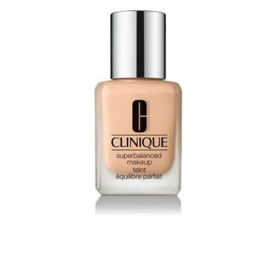 Abbildung von Clinique Superbalanced Make up CN72 Sunny/72 Sunny 30 ml