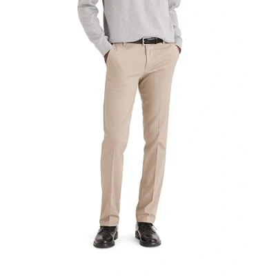 Abbildung von Dockers Herren Easy Khaki Slim Fit Refined Chinos, Timber Wolf, 32W / 30L