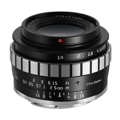 Abbildung von TTARTISAN 23mm F1.4 Objektiv Weitwinkel Festbrennweite APS C für Sony E Mount Kameras A5000 A5100 A6100 A6300 A6400 A6500 A6600 NEX A7 A7I A7R A7RI A7S A7SI A7SII A9 und mehr (Silber).