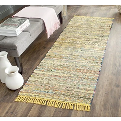 Abbildung von SAFAVIEH Modern Teppich für Wohnzimmer, Esszimmer, Schlafzimmer Rag Rug Collection, Kurzer Flor, Gelb und Multi, 69 X 244 cm