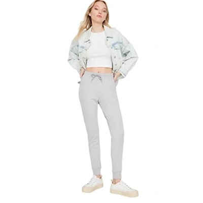 Abbildung von Trendyol Damen Herren Mittlerer Bund Jogginghose Sweatpants, Grau, M EU