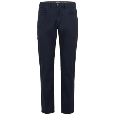 Abbildung von Camel Active 5 Pocket Jeans mit Badge auf der Rückseite