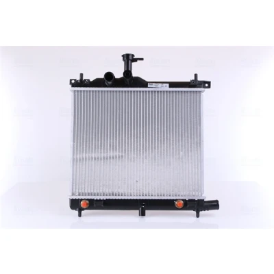 Abbildung von NISSENS 67547 Kühler, Motorkühlung Aluminium 348 442 21 Kühlrippen gelötet HYUNDAI: i10 I, II Schrägheck