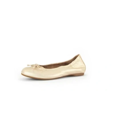 Abbildung von Gabor Sportliche Klassischer Ballerina, Damen, Größe: 44, Beige Schuhe