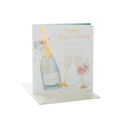 Abbildung von UK Greetings Glückwunschkarte zum Hochzeitstag für ihn/sie/Freund Champagnerflöten Design