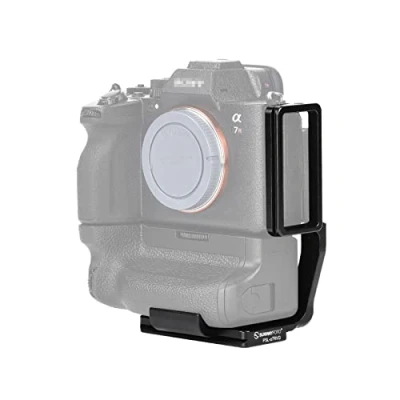Abbildung von SUNWAYFOTO PSL a7rvg L Halterung für Sony a7rv/a7riv mit Batteriegriff VG C4EM Schnellwechselplatte ARCA SWISS