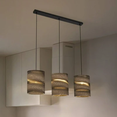Abbildung von LEDVANCE Pendelleuchte 3 flammig Decor Cardboard Cylinder braun aus Wellpappe, E27, 830 mm Länge, Leuchtenschirm recyceltem Material, nachhaltig durch austauschbare Lichtquelle, einfache Montage