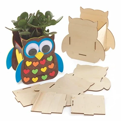 Abbildung von Baker Ross FE645 Eulen Blumentopf Holzbastelset 3er Pack, Bastel Sie deinen eigenen Blumentopf, Pflanztöpfe für Kinder zum Dekorieren, Mittel