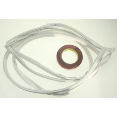 Abbildung von Liebherr 711113000 Türgummi magnettuerdichtung mit montagematerial 4 seitig weiss, 56,5 x 170,7 cm