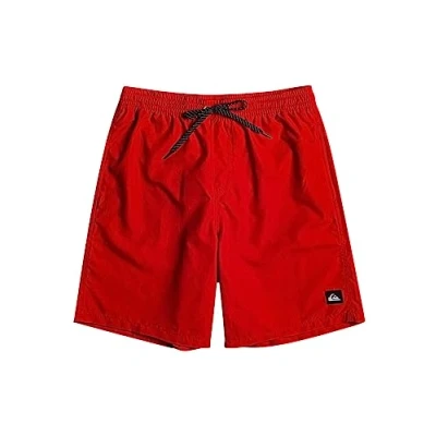 Abbildung von Quiksilver Everyday Volley 15 Badeshorts, Herren, Größe: XS, High risk red