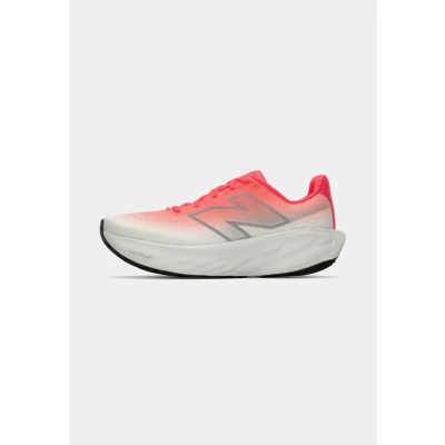 Abbildung von New Balance Fresh FOAM 1080 Laufschuh Straße, Herren, Größe: 40, Urgent red Schuhe