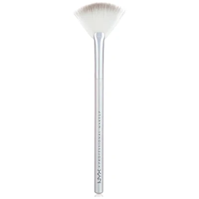 Abbildung von NYX Professional Makeup Pinsel Holographic Halo Brush Micro 07 1er Pack(1 x 0.021999999999999999 g)