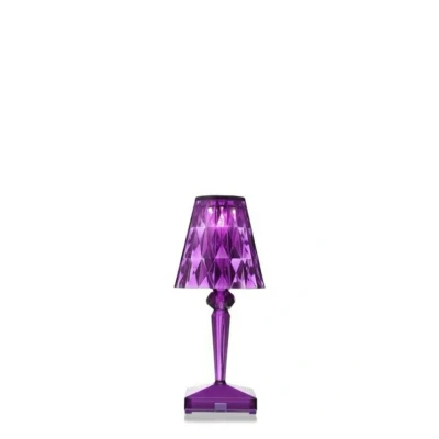 Abbildung von Kartell Battery, Tischleuchte, Pflaume