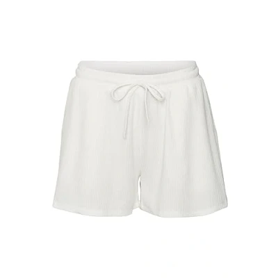 Abbildung von VERO MODA Women&#039;s VMEMMA NOOS Shorts, Snow White, XL