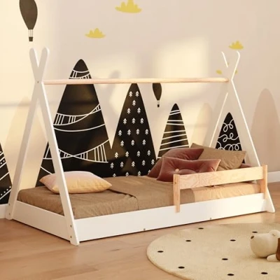 Abbildung von smartwood Tipi F Kinderbett 70x140 mit Lattenrost und Rausfallschutz Montessori Hausbett für Jungen Mädchen Holz Bodenbett 140x70 Weiß