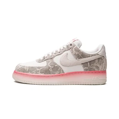 Abbildung von Schuhe Air Force 1 Low Snakeskin