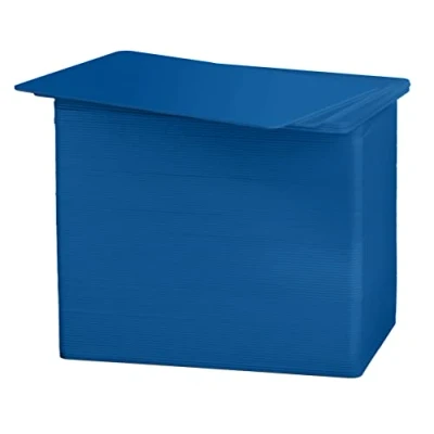 Abbildung von Karteo Plastikkarten blanko blau [100 Stück] Blankokarten EC Kartenformat für Ausweise Dienstausweise und Bankkarten Gesundheitskarten