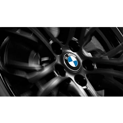 Abbildung von BMW Original Nabenkappe mit fester Mitte, 56 mm, für 112 mm Alu Radkappe 36122455268