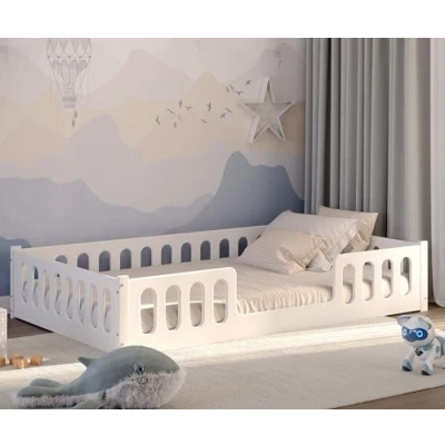 Abbildung von CADANI Kinderbett Monte weiss (abnehmbarer Rausfallschutz), Bodenbett, einfache Montage, integrierter Lattenrost, Montessori