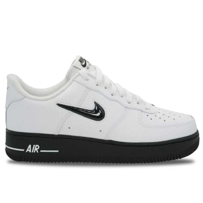 Abbildung von NIKE Herren Air Force 1 Sneaker, Weiß Schwarz, 42.5 EU