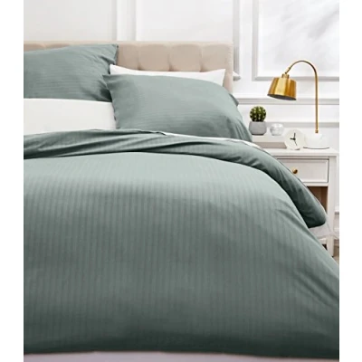 Abbildung von Amazon Basics Set letto deluxe da 3 Stück in microfibra, 260 x 240 cm, Dunkelgrau, Einfarbig