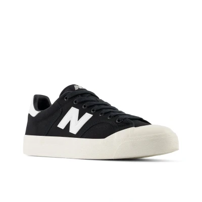 Abbildung von New Balance BB100 Unisex Sneaker low, Größe: 45.5, Black Lederimitat/textil