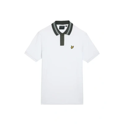 Abbildung von Lyle &amp; Scott Poloshirt mit kontrastierendem Kragen, Weiß