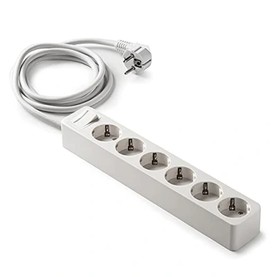 Abbildung von FAMATEL Anschlussleiste 6 Anschlüsse Steckdosen Mit Ein /Ausschalter Kabel 3 m Bis 3680W Kindersicherung Ausrichtung 45 Verhindert versteckten Verbrauch Weiß
