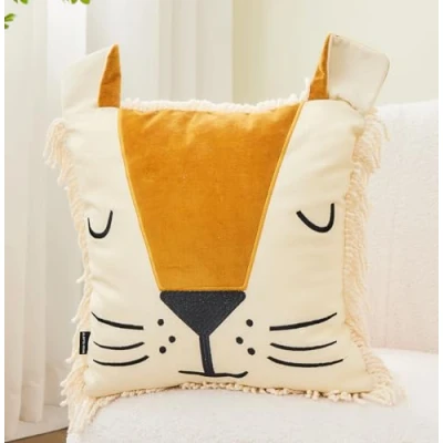 Abbildung von Alavya Home® Dekokissen Kinderkissen Löwe D32 cm Kuschelkissen Kinder Flauschig mit Füllung, Zierkissen für Babyzimmer Kinderzimmer Deko 32 x 35