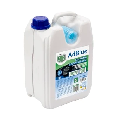 Abbildung von Motorkit AdBlue mit Antikristallisationszusatz in 5 Liter Flasche Kanüle. Reduziert NOx Emissionen und verhindert die Kristallisation im Katalysator. Erfüllt Euro IV, V VI