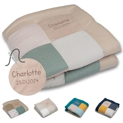 Abbildung von ULLENBOOM Krabbeldecke für Baby mit Personalisierung, 100% OEKO TEX Materialien, Blätterzauber 100x100 cm Babydecke Namen und Datum, ideal als Spieldecke Geschenk zur Geburt
