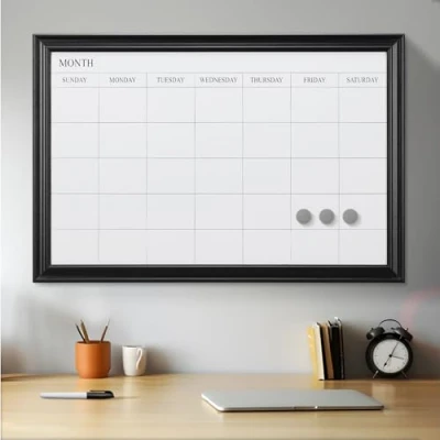 Abbildung von Navaris Magnetisches Whiteboard mit Rahmen 75 x 50 cm magnetischer Wochenplaner Tafel abwischbar Magneten Stifte Magnettafel Kalender