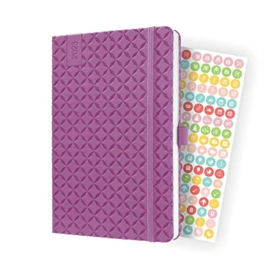 Abbildung von SIGEL J3115 Wochenkalender Jolie 2023 ca. A5 violett Hardcover Gummiband, Stiftschlaufe, Einstecktasche 174 Seiten FSC zertifiziert Terminplaner