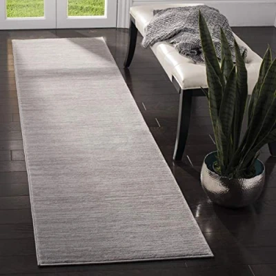 Abbildung von Safavieh Modern Teppich für Wohnzimmer, Esszimmer, Schlafzimmer Vision Collection, Kurzer Flor, Silber, 80 x 180 cm