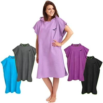 Abbildung von Fit Flip Surf Poncho Mikrofaser Umkleidehilfe Strand Badeponcho für Erwachsene Duschponcho schnelltrocknend Strandponcho Surfer Surfponchos Ultraleicht (Größe M, Flieder)