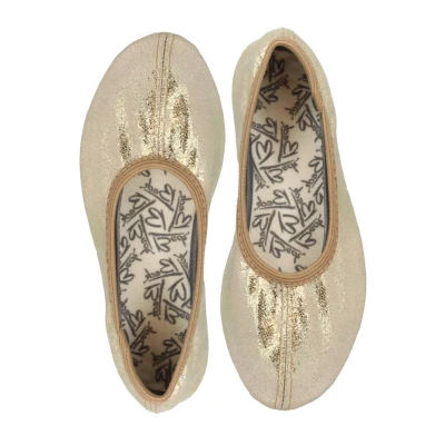 Abbildung von Beck Mädchen Basic Glitzer Gymnastikschuhe, Gold, 31 EU