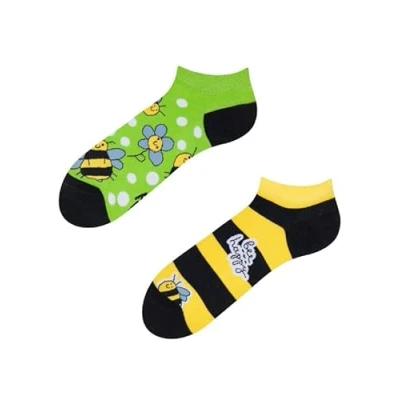 Abbildung von Dedoles Socken Unisex Damen Herren &amp; Kinder Baumwolle viele lustige Designs Fussball Fahrrad Pferde Geschenk links rechts verschieden, Farbe: Gelb, Motiv: Bienen (Knöchelsocken), Gr. 35 38