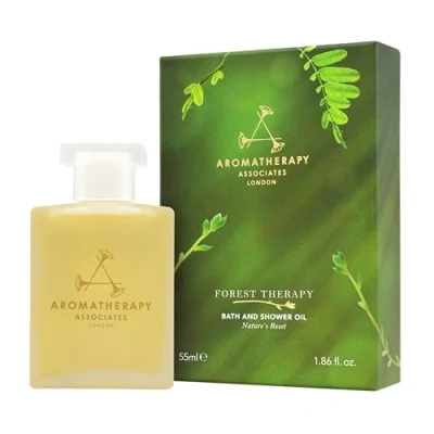 Abbildung von Aromatherapy Associates Forest Therapy Bath and Shower Oil, 55 ml. Inspired by the Japanese art of Bathing. Nature’s most caring ingredients Pink Pepper, Cypress &amp; Ho Wood essential oils.