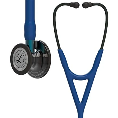 Abbildung von 3M Littmann Cardiology IV Stethoskop für die Diagnose, hochglänzendes Smoke Finish Bruststück, marineblauer Schlauch, blauer Schlauchanschluss und schwarzer Ohrbügel, 69 cm, 6202
