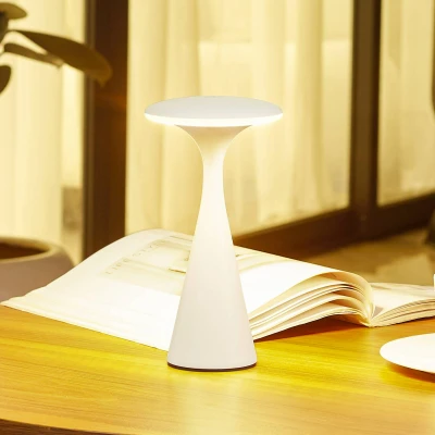 Abbildung von Lindby LED Akku Tischlampe Evelen, weiß, IP54, CCT
