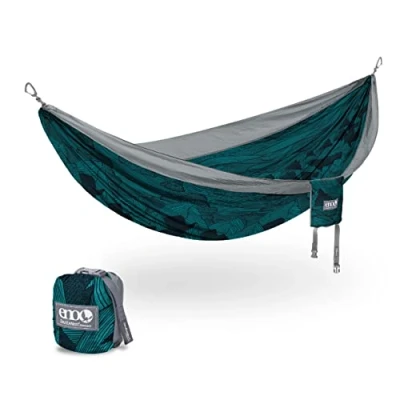 Abbildung von Eno Eagles Nest Outfitters DoubleNest Print Leichte Camping Hängematte, 1 bis 2 Personen, Berge zum Meer, Grau, Einheitsgröße, DNP340