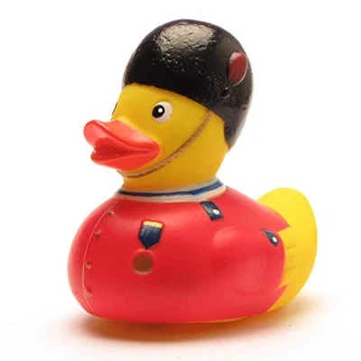 Abbildung von Duckshop I Guardsman Badeente Quietscheente L: 11 cm
