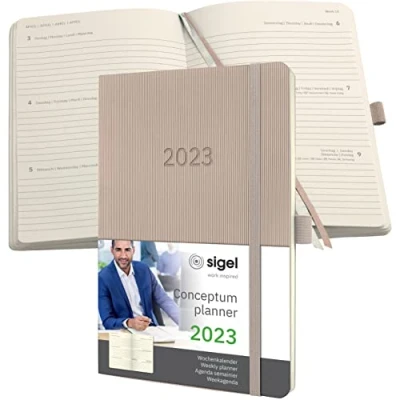 Abbildung von SIGEL C2330 Terminplaner Wochenkalender 2023 ca. A5 taupe Softcover 192 Seiten Gummiband, Stiftschlaufe, Archivtasche PEFC zertifiziert Conceptum