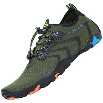 Abbildung von SAGUARO Badeschuhe Herren Damen Wasserschuhe Schwimmschuhe Strandschuhe Aquaschuhe Neoprenschuhe Tauchschuhe rutschfeste Leicht Schnelltrocknende, Olivgrün Gr.42 EU