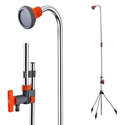 Abbildung von Fuxtec Gartendusche FX GD1: Dusche mit Brausestrahl, Wassermenge stufenlos regulierbar und absperrbar, stufenlose Höhenverstellung bis 229cm, stabile Spikes zur Befestigung im Boden