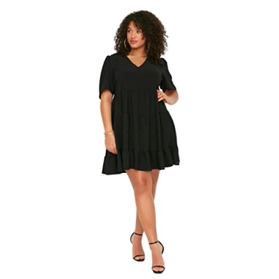 Abbildung von Trendyol Damen Kleid, A Linie, lockere Passform, gewebt, Übergröße, Schwarz, 70